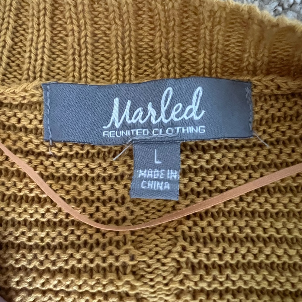 Cardigan - Picture 4 of 5